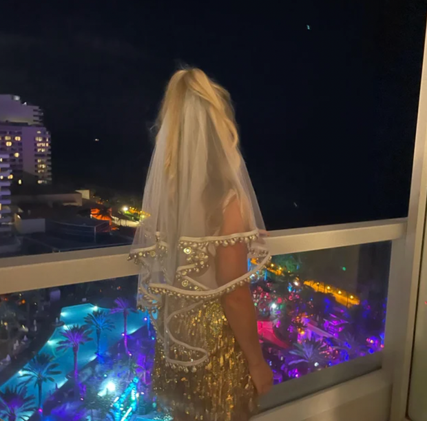 Mermaid Bachelorette Party Veil